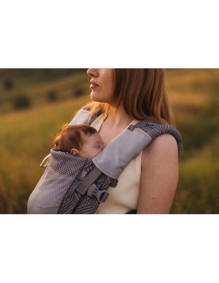 Love and Carry Universal Teething Pads | Grey