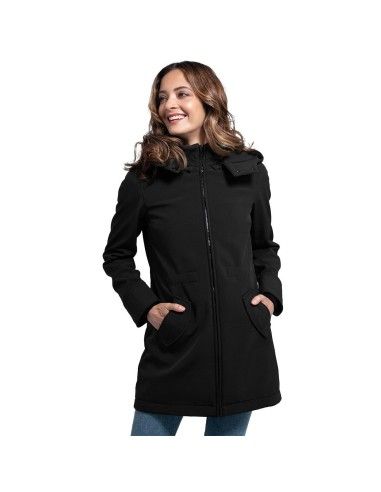 Abrigo de Porteo y Premamá Wombat Shell Black en uso normal