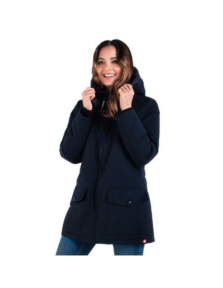 Abrigo de Porteo y Premamá Koala Negro en uso normal