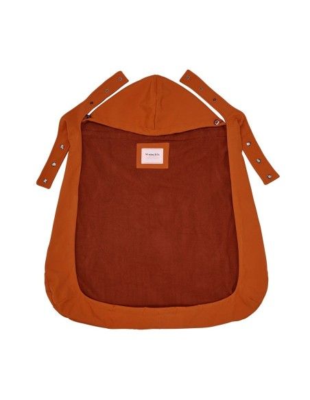 Cobertor de Transporte SoftShell – Proteção e Conforto em Climas Chuvosos