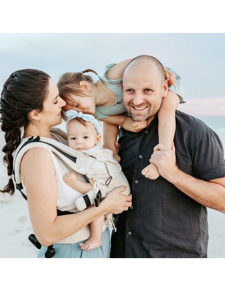 Mochila Portabebés Quokkababy E-Carrier Taupe Leaves porteo delante